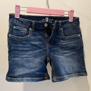 7 for all Mankind ‎ Denim Short Shorts Girls Size 10. Jean Rollup Festival Wear!